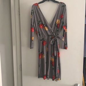 Casual Dress ~ knees length ~ black & white stripe ~ floral accents